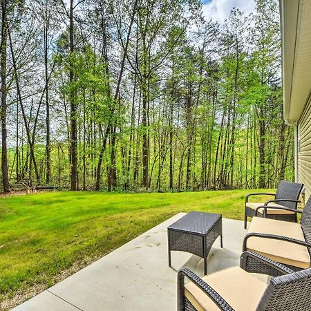 Dahlonega Home With Yard Near Hiking And Downtown Exterior photo