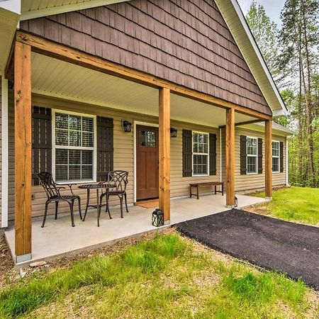 Dahlonega Home With Yard Near Hiking And Downtown Exterior photo