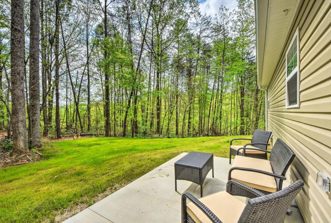 Dahlonega Home With Yard Near Hiking And Downtown Exterior photo