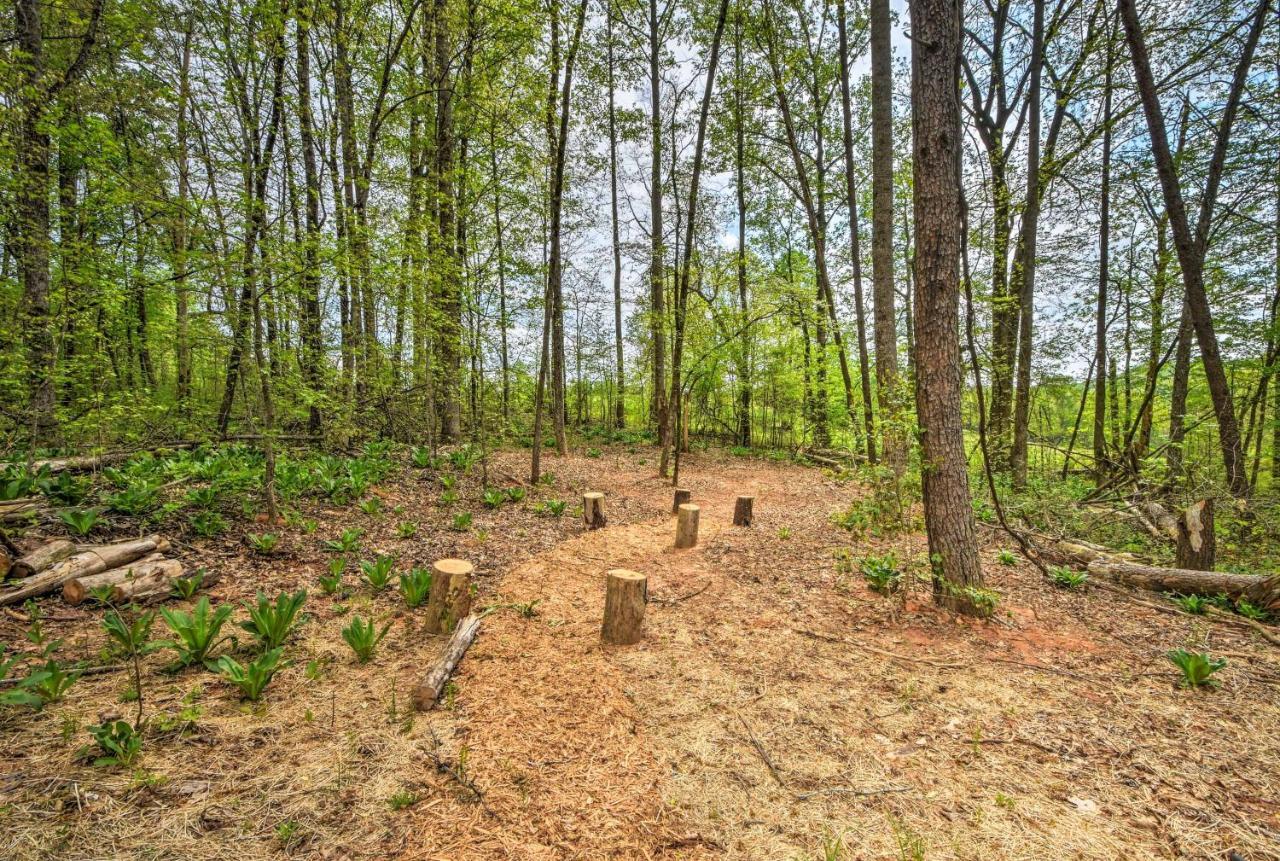 Dahlonega Home With Yard Near Hiking And Downtown Exterior photo